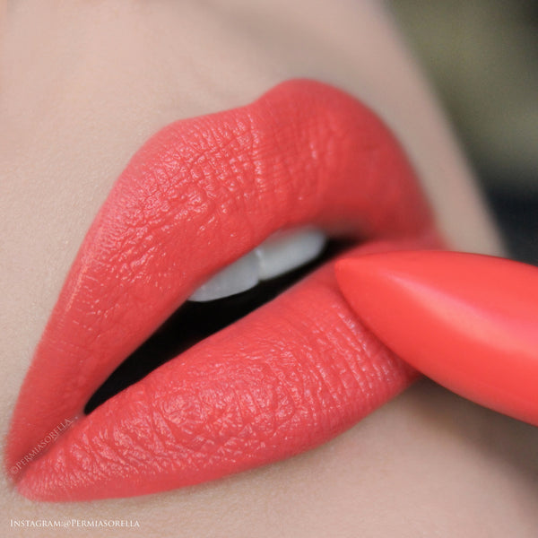 Why You're About To See Orange Lipstick Everywhere