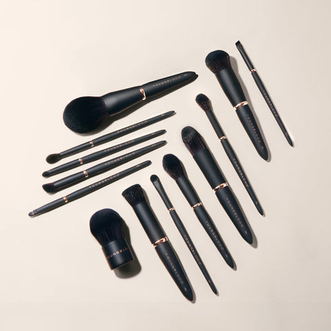 YB12 Line Perfecting Luxe Brush - Youngblood Mineral Cosmetics